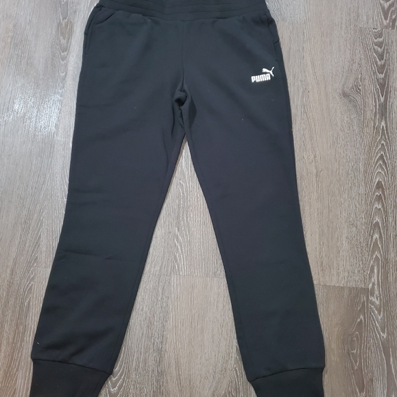 PUMA Hoodie & Sweats💜💜💜💜 - Picture 3 of 8